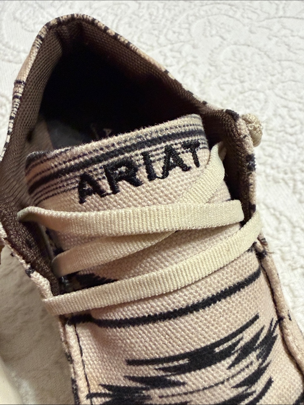 Ariat Size 6 Tan Canvas Slip-On Shoes with Black Aztec Print - Picture 2 of 8